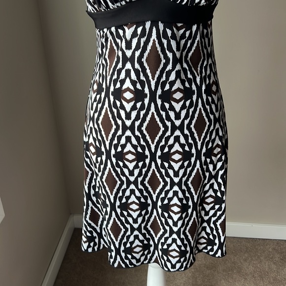 Jessica Dress - Picture 3 of 11